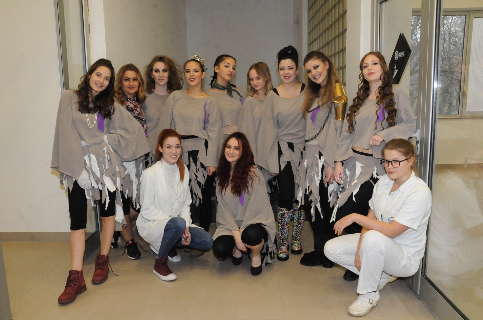 Slika sa izvođenja predstave Preživeću na BAP festivalu